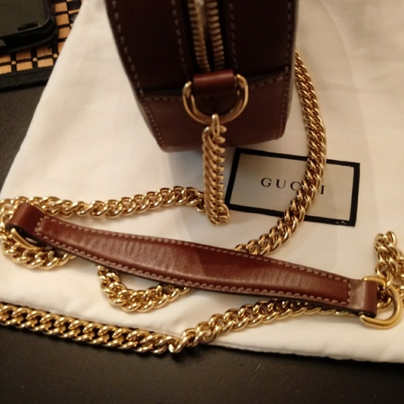Gucci leather crossbody bag with chain strap